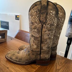 Womens Cowgirl Boots